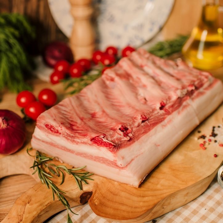 10 рецептов свинины на сковороде, по которым хочется готовить снова и снова - Лайфхакер