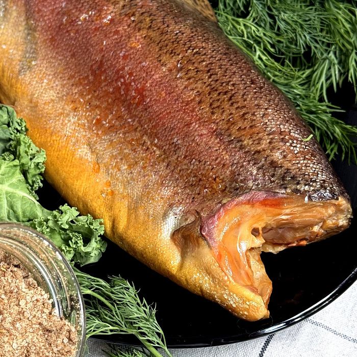 Форель потрошеная без головы, холодного копчения