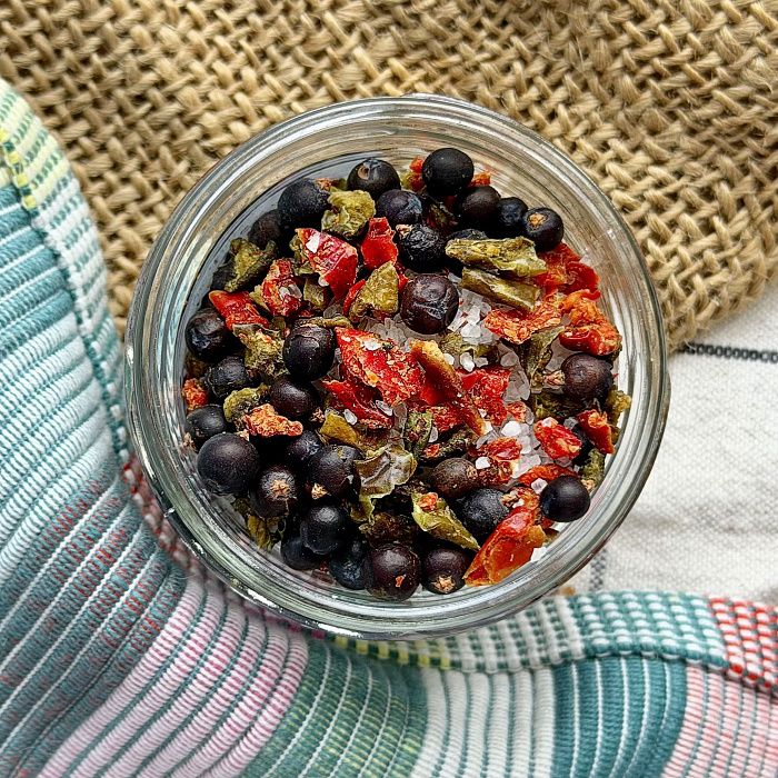 Соль Пряная Карелия с можжевельником