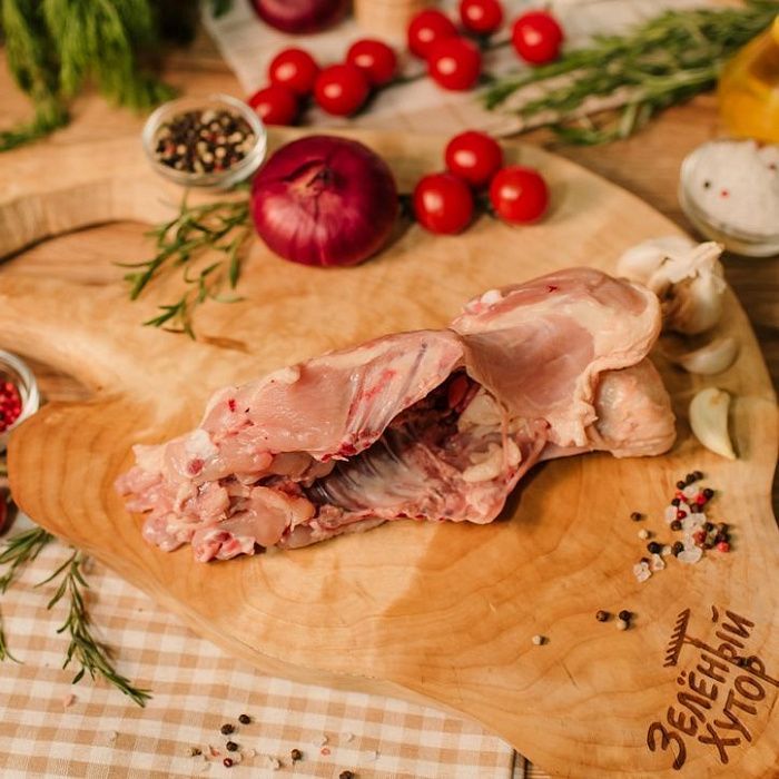 Спинки фермерского цыпленка