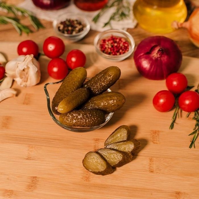 Соленые огурцы с фермы Лебедь
