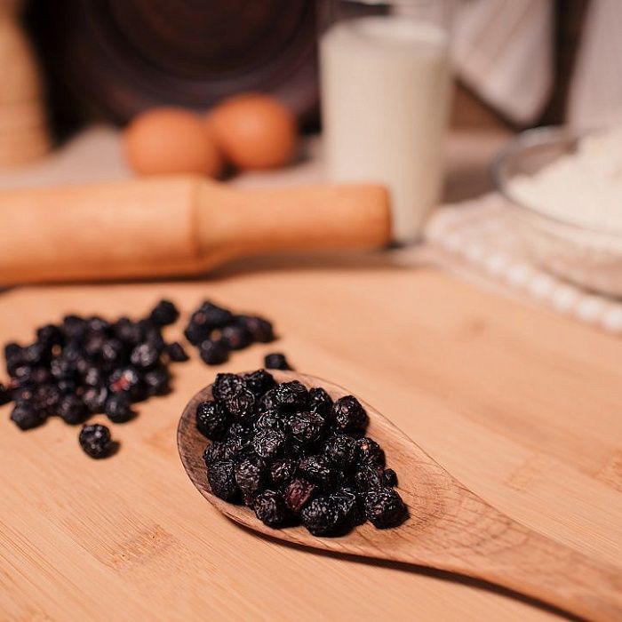 Вишня сушеная, с косточкой