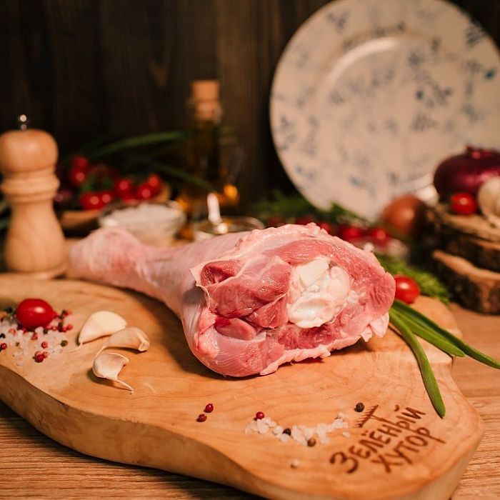 Голень фермерской индейки