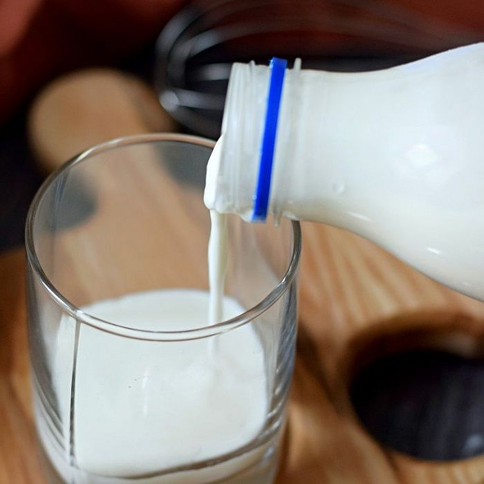 Фермерские молочные продукты и домашнее молоко